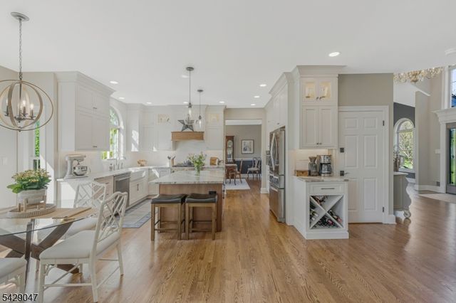 26 Lehigh Rd, Branchburg Twp., NJ 08853