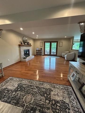 1414 Gabby AVENUE, N Franklin Twp, PA 15301