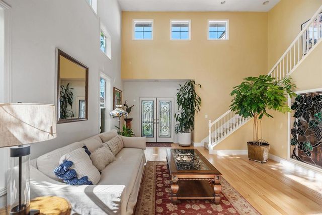 5073 Sea Mist Ct., San Diego, CA 92121