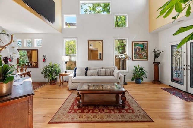 5073 Sea Mist Ct., San Diego, CA 92121