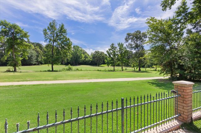 3722 Ben Hogan, Longview, TX 75605