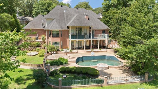 3722 Ben Hogan, Longview, TX 75605