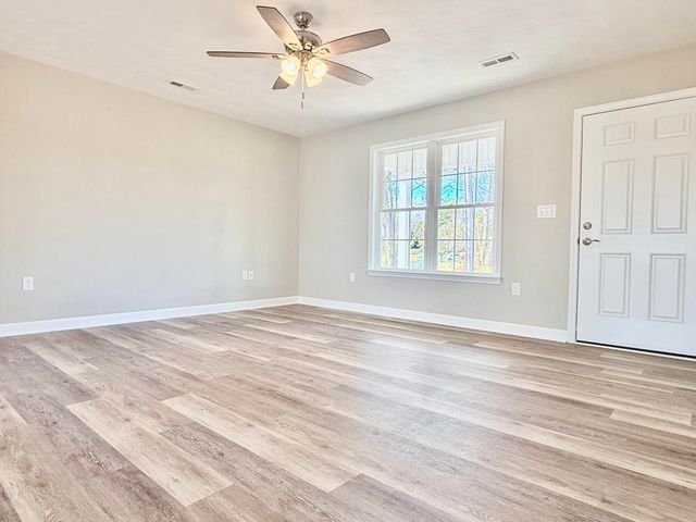 4446 Stonewall RD, Roanoke, VA 24017