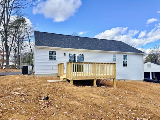 4446 Stonewall RD, Roanoke, VA 24017