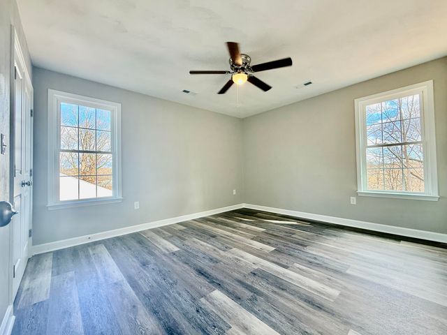 4446 Stonewall RD, Roanoke, VA 24017