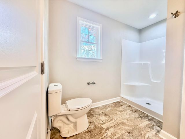 4446 Stonewall RD, Roanoke, VA 24017