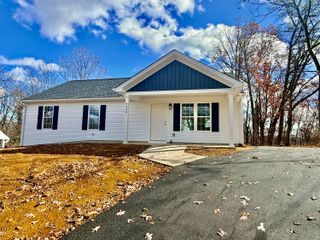 4446 Stonewall RD, Roanoke, VA 24017