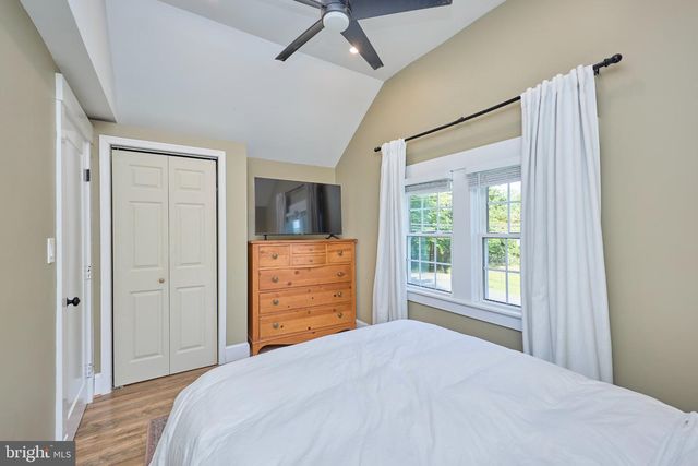 10123 DWIGHT AVE, Fairfax, VA 22032