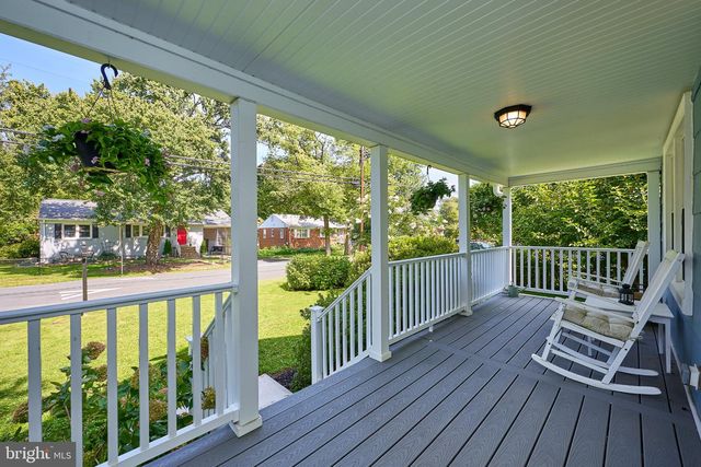 10123 DWIGHT AVE, Fairfax, VA 22032