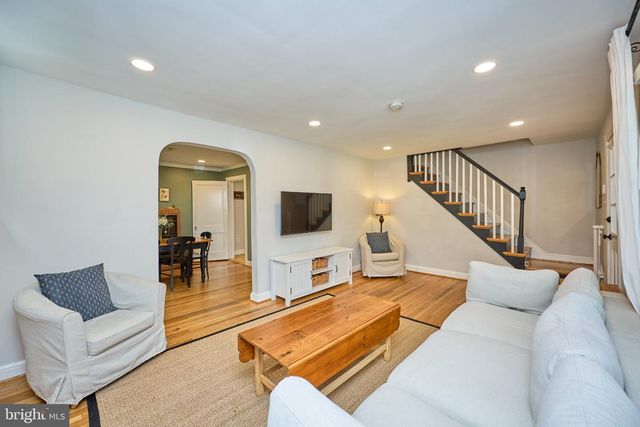 10123 DWIGHT AVE, Fairfax, VA 22032