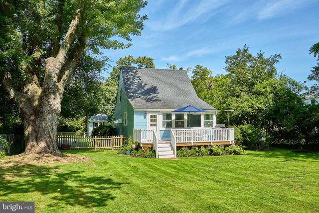10123 DWIGHT AVE, Fairfax, VA 22032
