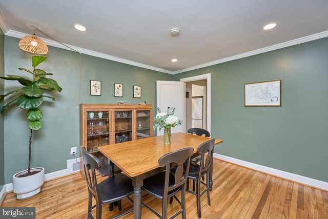 10123 DWIGHT AVE, Fairfax, VA 22032