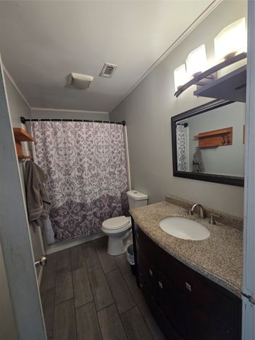 6000 Maple Springs Drive, Arlington, TX 76001