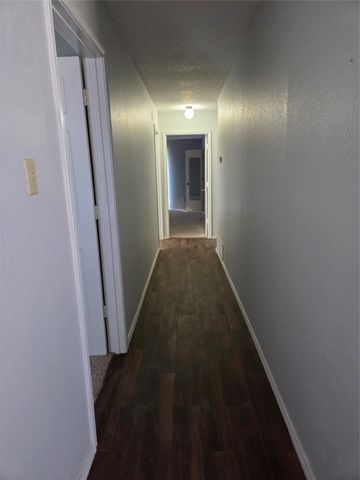 6000 Maple Springs Drive, Arlington, TX 76001