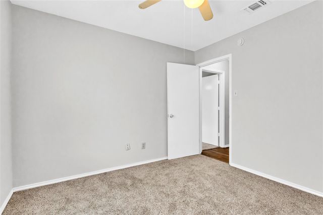 6000 Maple Springs Drive, Arlington, TX 76001