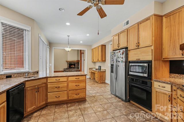 621 Crystal Bay Drive, Denton, NC 27239