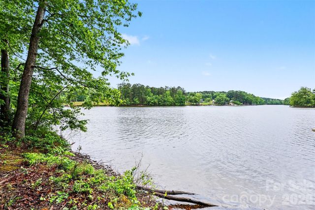 621 Crystal Bay Drive, Denton, NC 27239