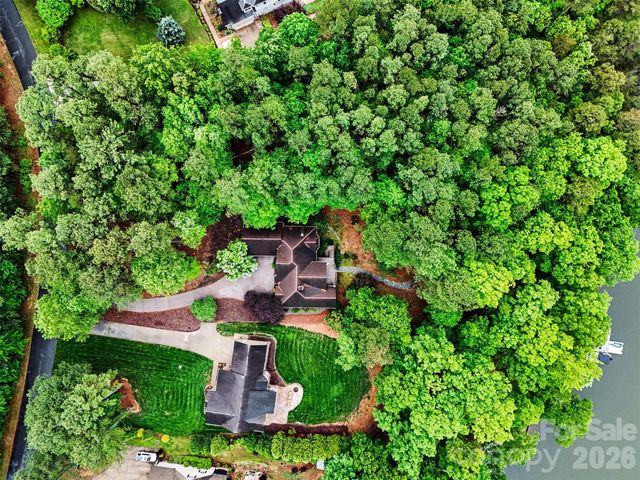 621 Crystal Bay Drive, Denton, NC 27239