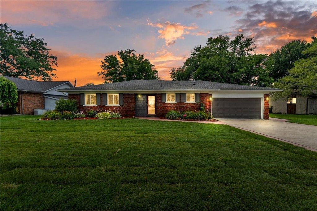 7315 Flamingo Street, Clay, MI 48001
