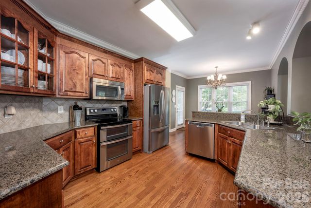 5523 Weavers Row, Gastonia, NC 28056