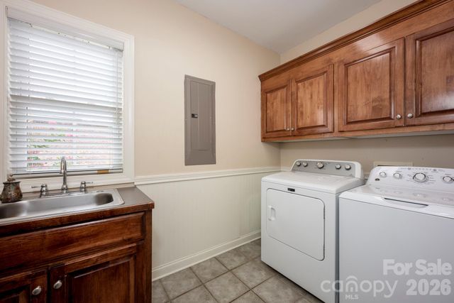 5523 Weavers Row, Gastonia, NC 28056