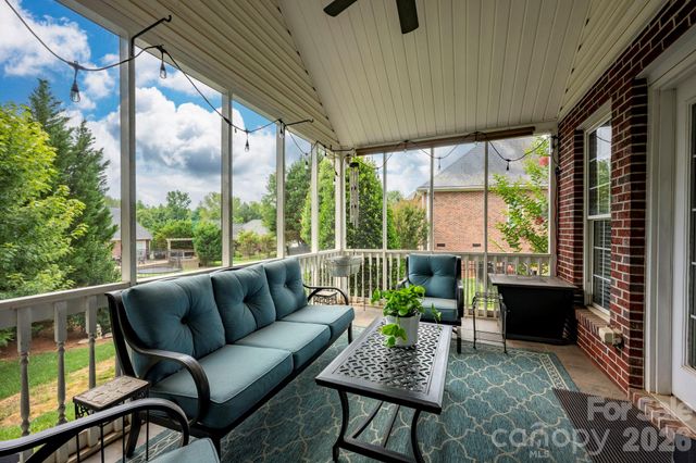 5523 Weavers Row, Gastonia, NC 28056