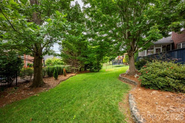 5523 Weavers Row, Gastonia, NC 28056