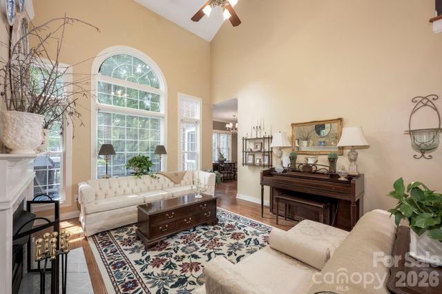 5523 Weavers Row, Gastonia, NC 28056