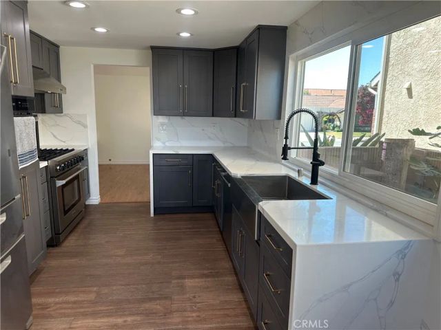 9684 Avenida Monterey, Cypress, CA 90630