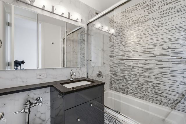 330 W Diversey Parkway 1907-09, Chicago, IL 60657
