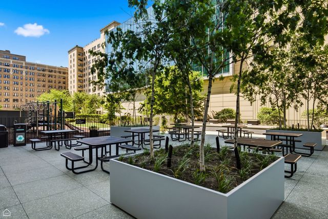 330 W Diversey Parkway 1907-09, Chicago, IL 60657