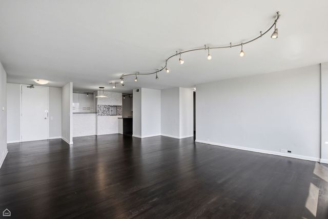330 W Diversey Parkway 1907-09, Chicago, IL 60657
