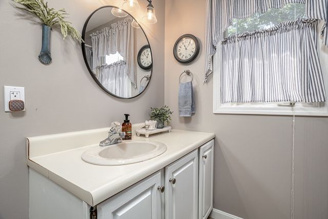 91 Cortland Cir 91, Leominster, MA 01453