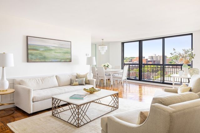 50 Longwood Ave PH 1118, Brookline, MA 02446