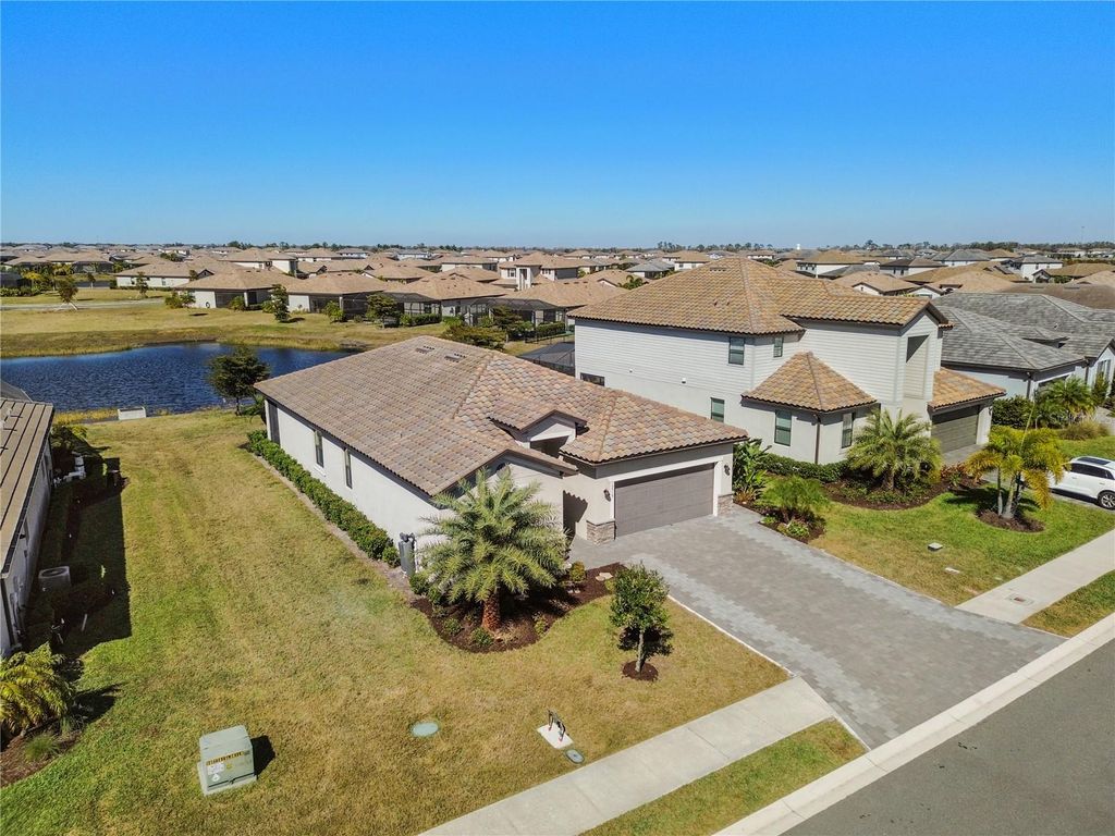 Image 2 of property listing at 15719 ISLANDWALK AVENUE, Bradenton, FL 34211