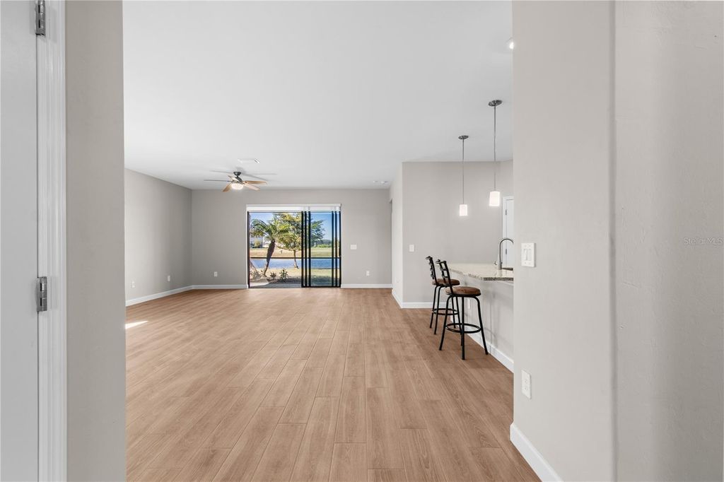 Image 16 of property listing at 15719 ISLANDWALK AVENUE, Bradenton, FL 34211