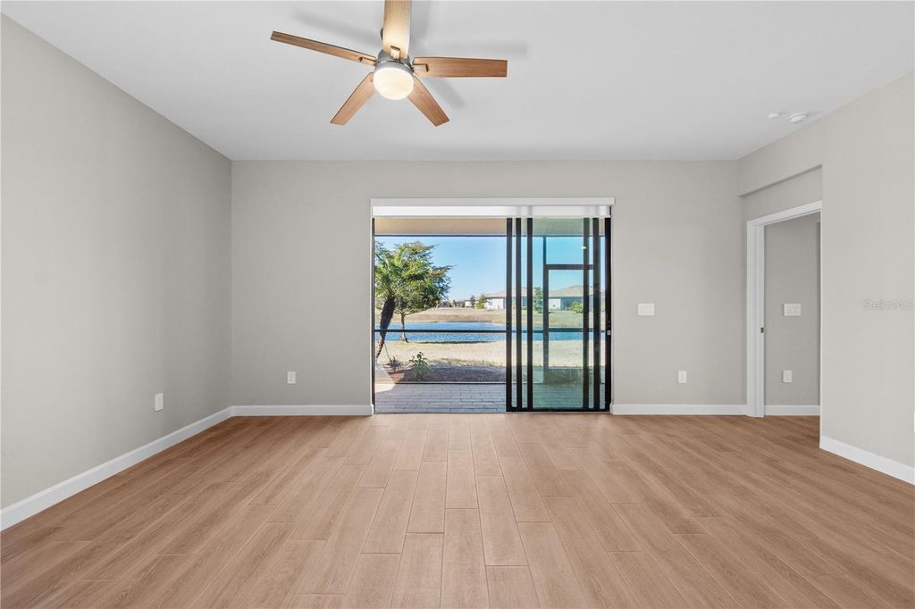 Image 18 of property listing at 15719 ISLANDWALK AVENUE, Bradenton, FL 34211