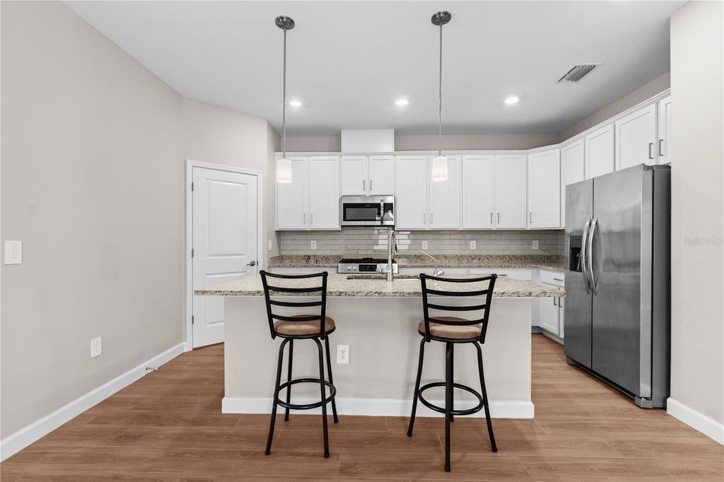 Image 20 of property listing at 15719 ISLANDWALK AVENUE, Bradenton, FL 34211