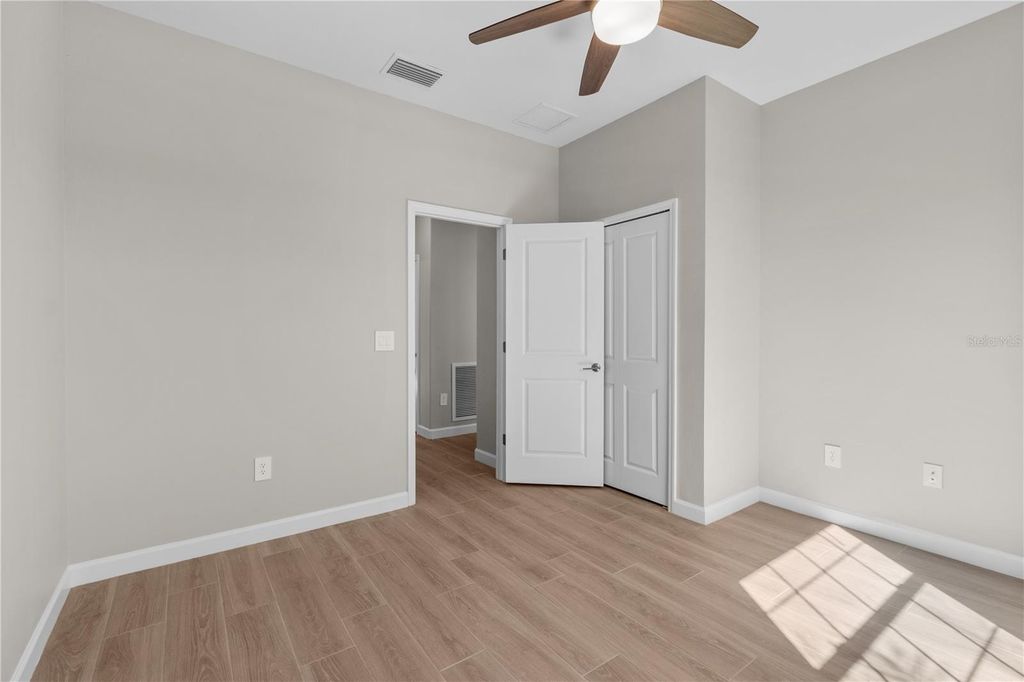 Image 39 of property listing at 15719 ISLANDWALK AVENUE, Bradenton, FL 34211