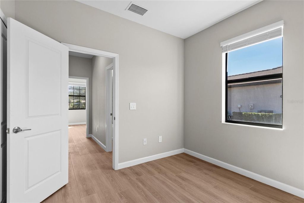 Image 43 of property listing at 15719 ISLANDWALK AVENUE, Bradenton, FL 34211