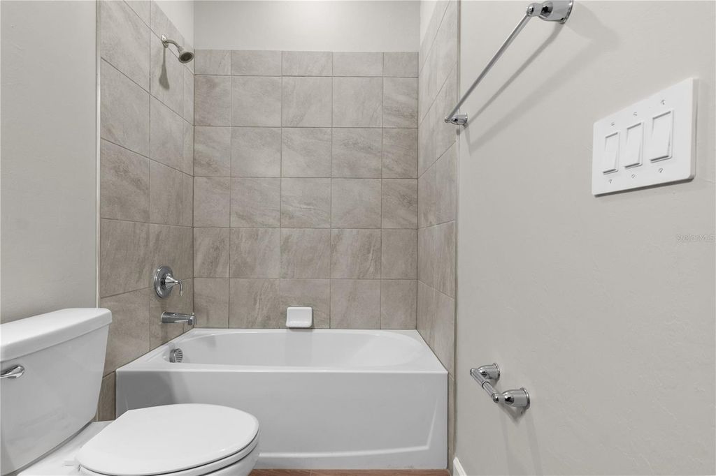 Image 49 of property listing at 15719 ISLANDWALK AVENUE, Bradenton, FL 34211