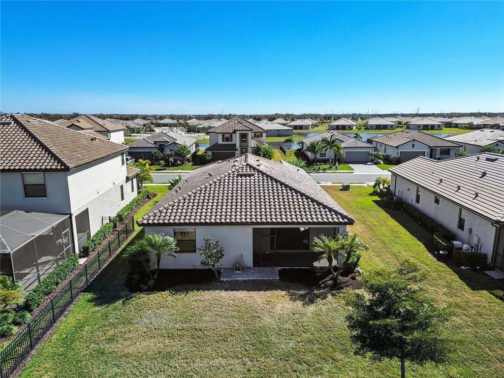 Image 56 of property listing at 15719 ISLANDWALK AVENUE, Bradenton, FL 34211