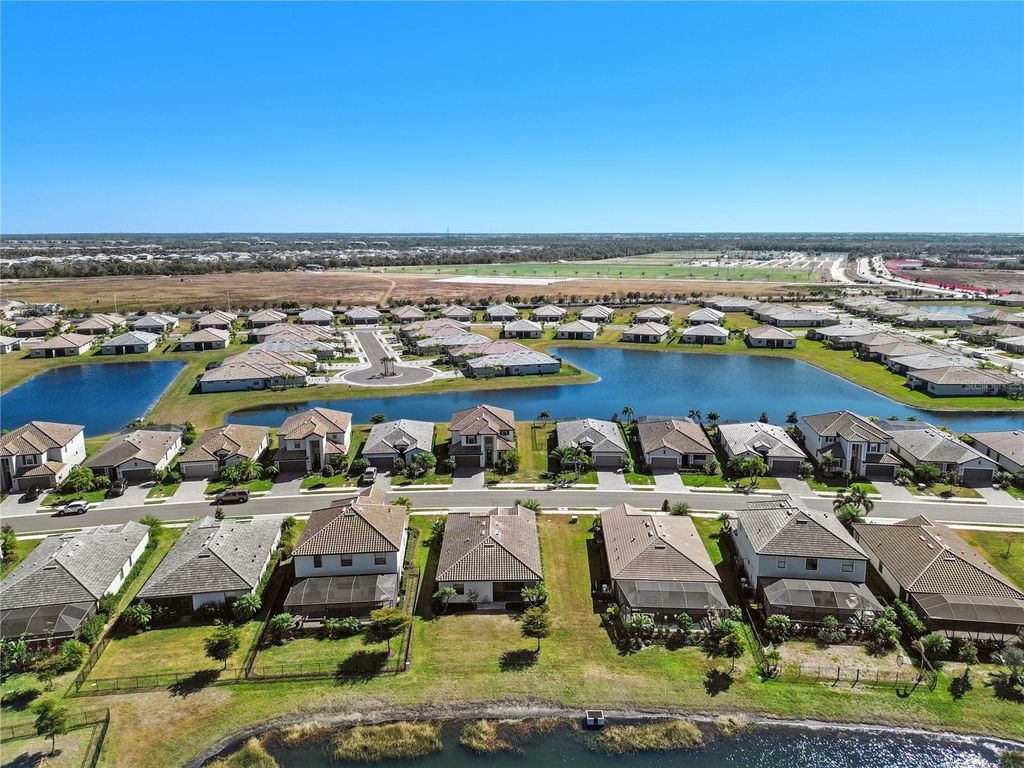 Image 68 of property listing at 15719 ISLANDWALK AVENUE, Bradenton, FL 34211