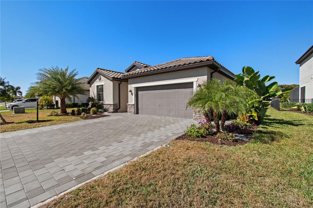 Image 69 of property listing at 15719 ISLANDWALK AVENUE, Bradenton, FL 34211