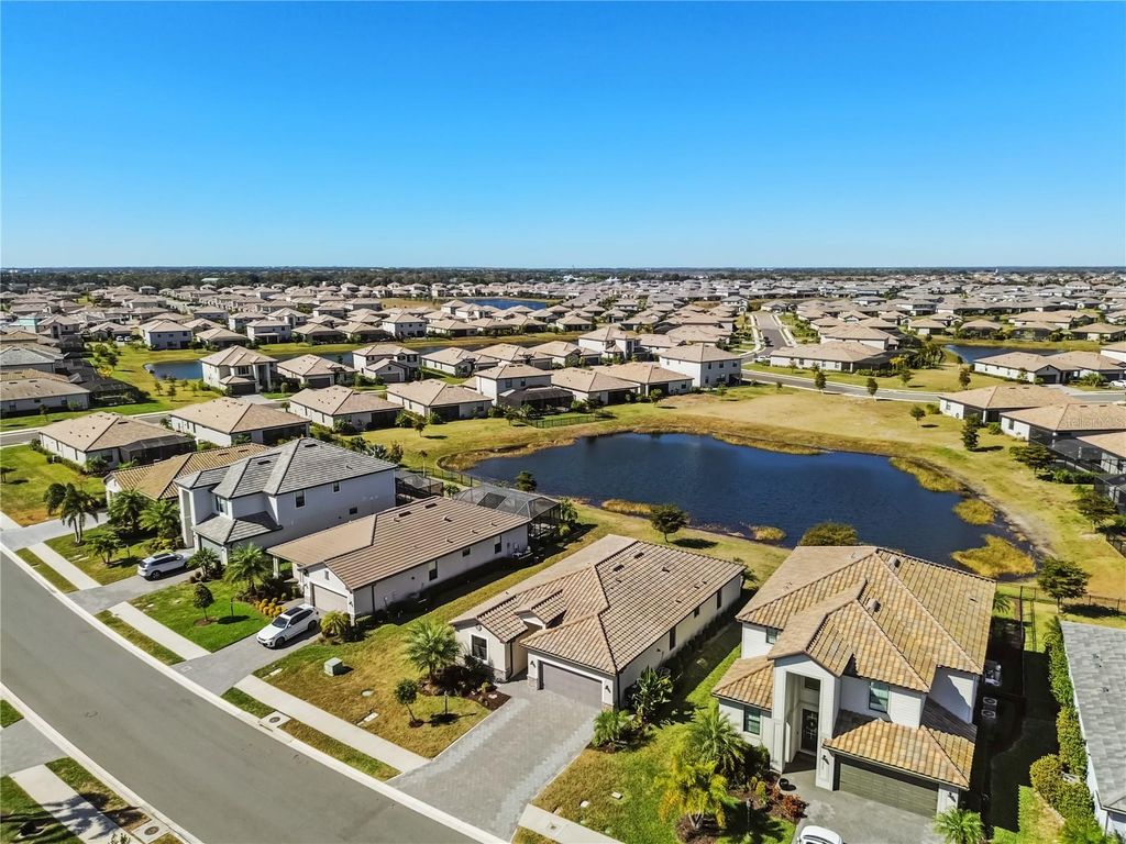 Image 71 of property listing at 15719 ISLANDWALK AVENUE, Bradenton, FL 34211