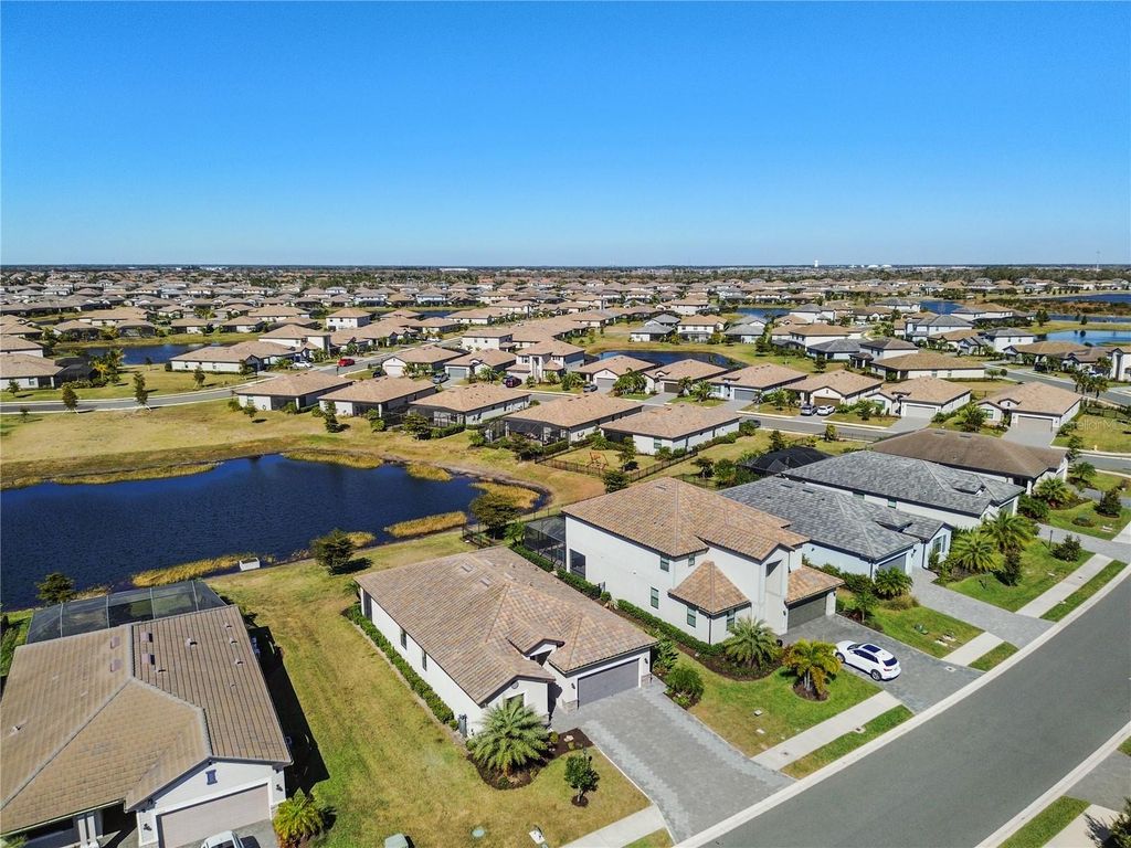 Image 77 of property listing at 15719 ISLANDWALK AVENUE, Bradenton, FL 34211