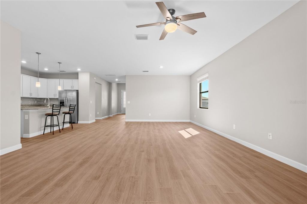 Image 10 of property listing at 15719 ISLANDWALK AVENUE, Bradenton, FL 34211