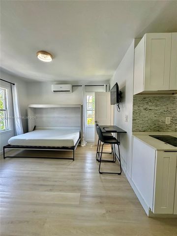 415 75th Street 4A, Miami Beach, FL 33141