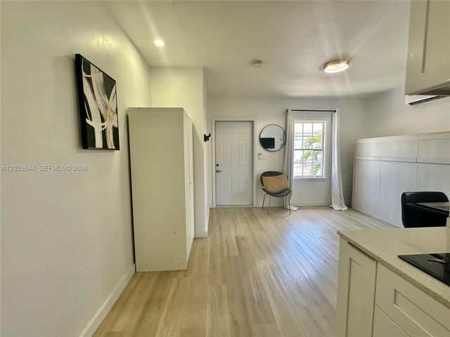 415 75th Street 4A, Miami Beach, FL 33141