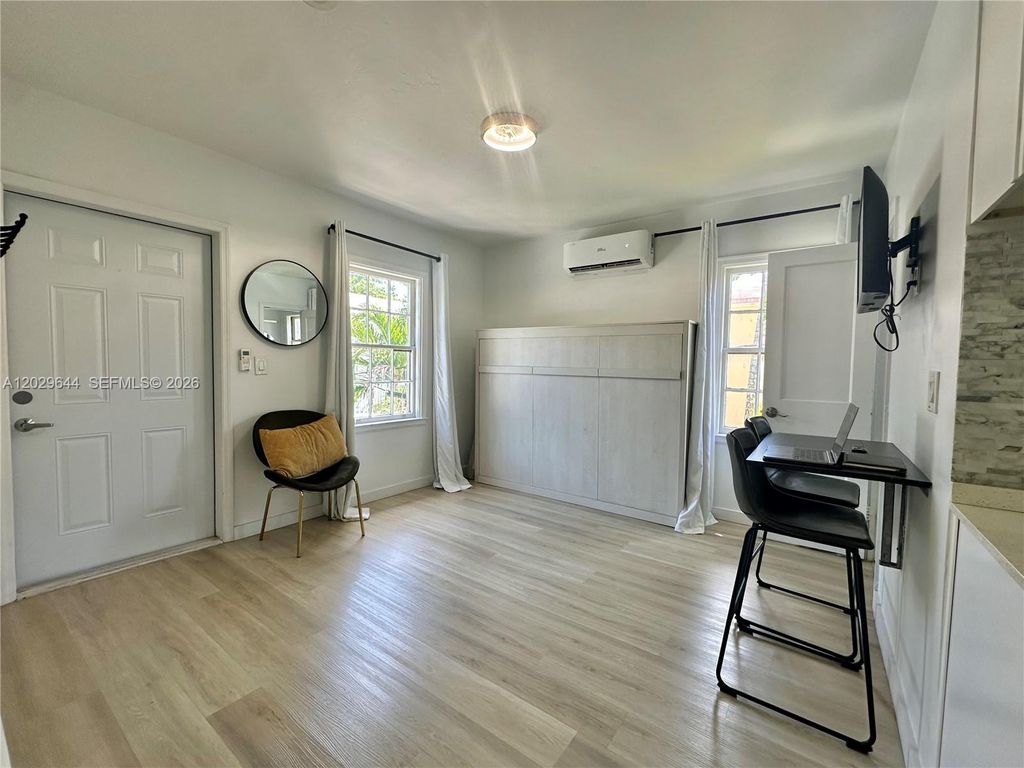 415 75th Street 4A, Miami Beach, FL 33141